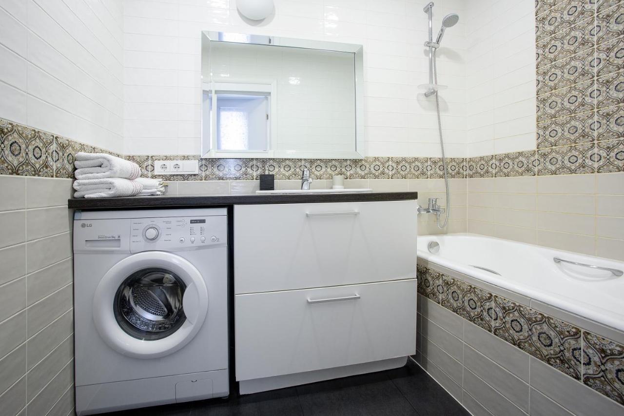Baron'S Town Hall Apartments Vilnius Ngoại thất bức ảnh