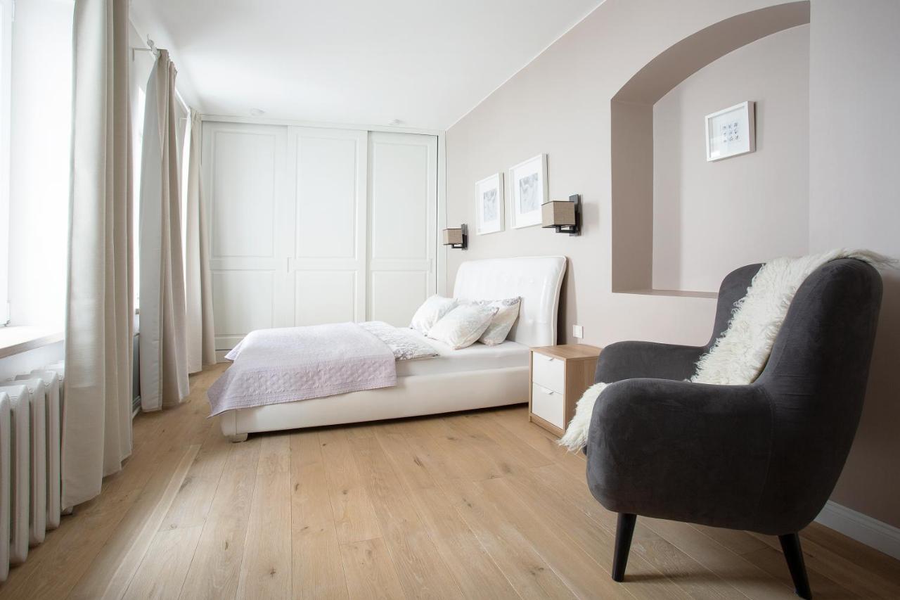 Baron'S Town Hall Apartments Vilnius Ngoại thất bức ảnh